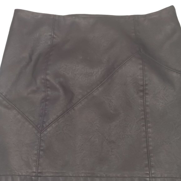 Noisy May Rebel Faux Leather Mini Skirt - Picture 8 of 14
